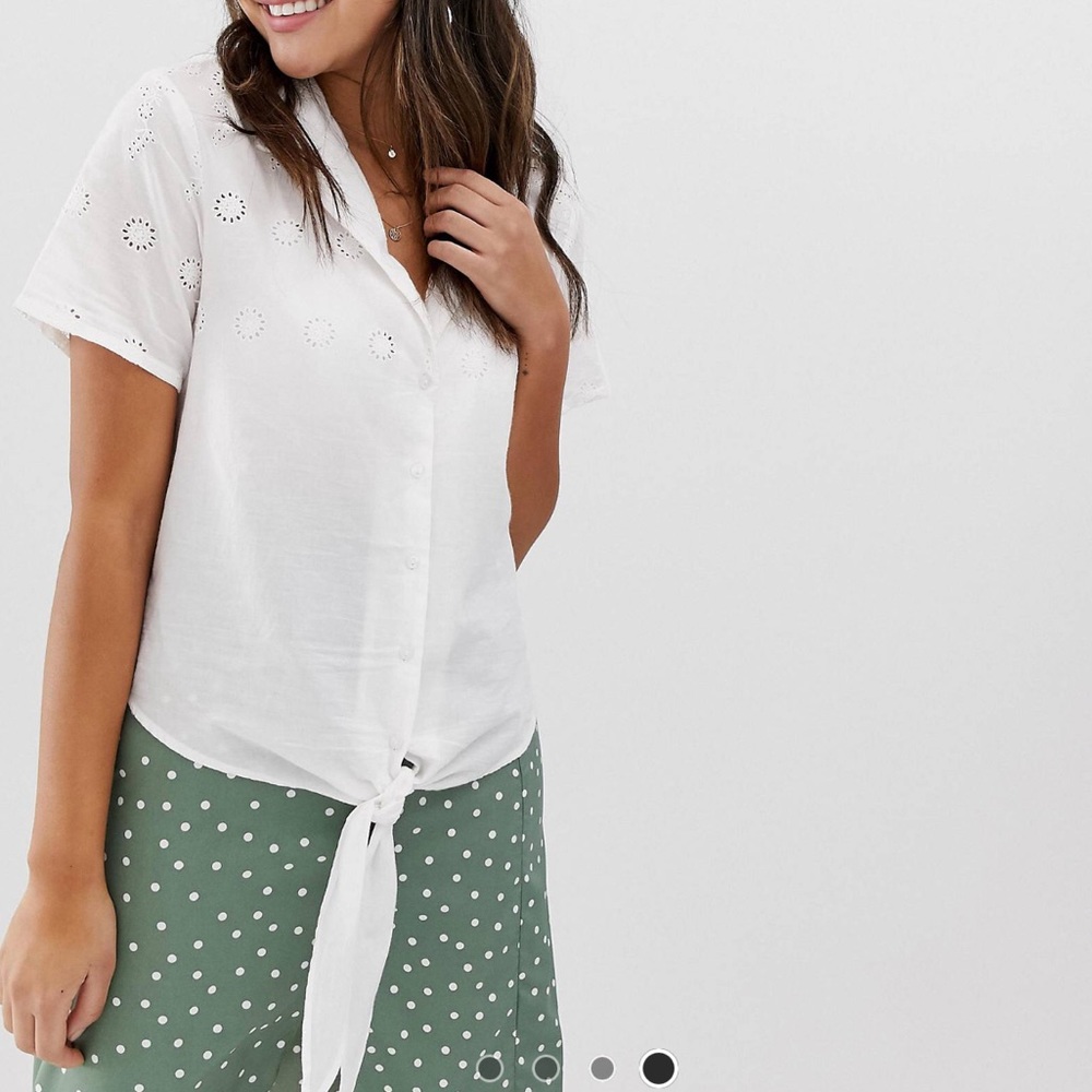 Short sleeved tie front white button up